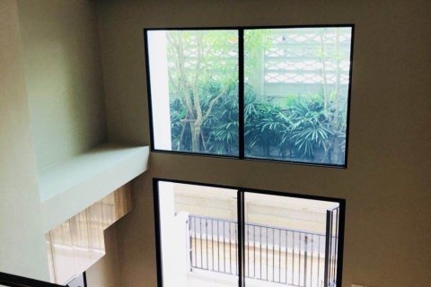 Студия в кондо в Сатхоне, Бангкок, Таиланд № 167593