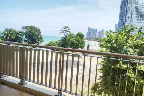 Studio dans le Condo à Pattaya, Thaïlande  № 167591 - photo 9