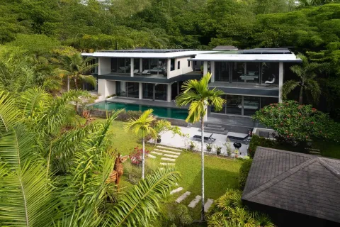 Villa in Phuket, Thailand 4 bedrooms № 167590 - photo 2