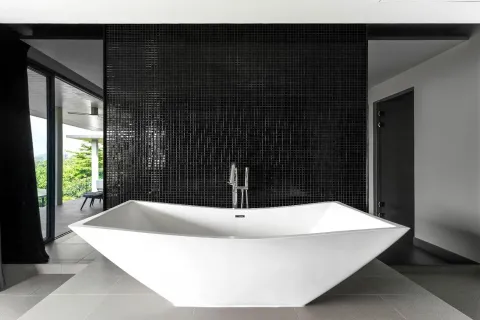 Villa in Phuket, Thailand 4 bedrooms № 167590 - photo 16