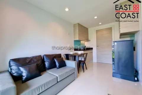 Condominio de 1 dormitorio en Pattaya, Tailandia № 213639 - foto 2
