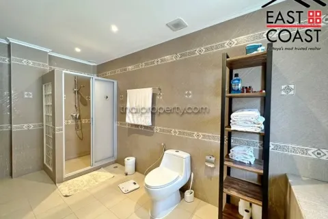 Condominio de 2 dormitorios en Pattaya, Tailandia № 213637 - foto 30