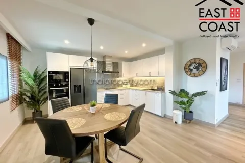 Condominio de 2 dormitorios en Pattaya, Tailandia № 213637 - foto 9
