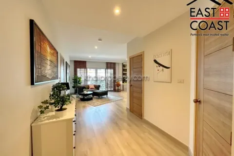 Condominio de 2 dormitorios en Pattaya, Tailandia № 213637 - foto 4