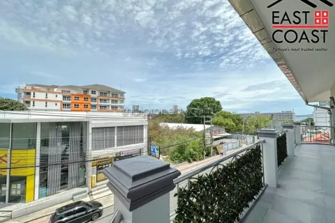 Condominio de 2 dormitorios en Pattaya, Tailandia № 213637 - foto 12