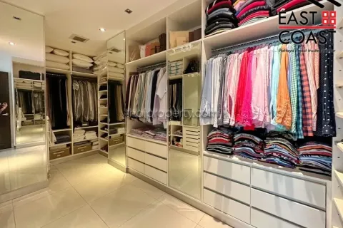 Condominio de 2 dormitorios en Jomtien Beach, Pattaya, Tailandia № 213634 - foto 18