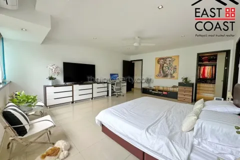 Condominio de 2 dormitorios en Jomtien Beach, Pattaya, Tailandia № 213634 - foto 16