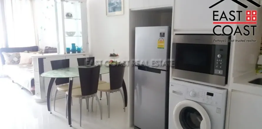 Condominio de 2 dormitorios en Pattaya, Tailandia № 213638