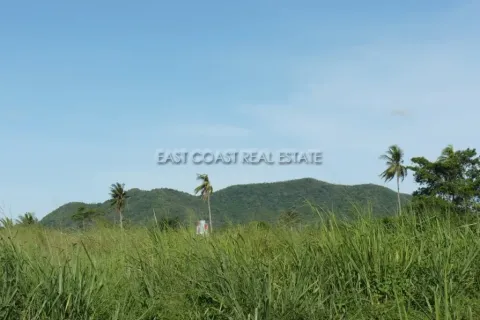 Terreno en Pattaya, Tailandia № 213636 - foto 3