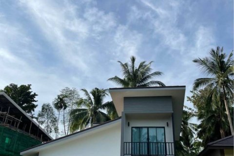 House in Surat Thani, Thailand 3 bedrooms № 115408 - photo 3