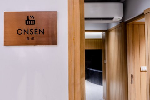 Кондоминиум с 2 спальнями в Ваттхане, Бангкок, Таиланд № 137864 - фото 18