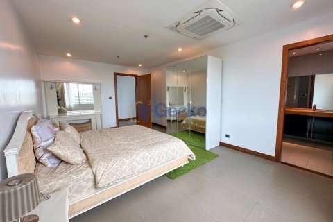 Condo in Pattaya, Thailand, 4 bedrooms № 197198 - photo 19