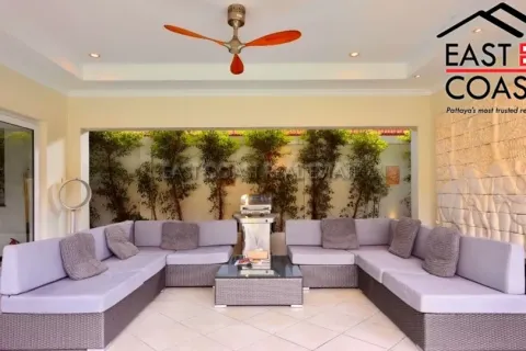 Casa de 5 dormitorios en Jomtien Beach, Pattaya, Tailandia № 213398 - foto 21