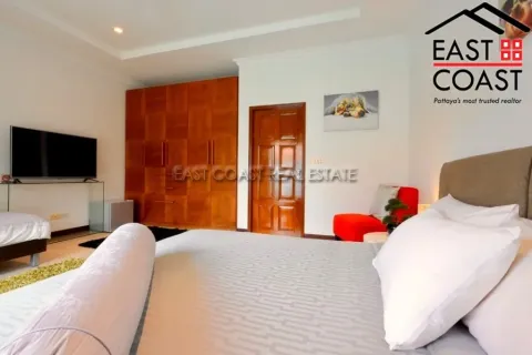 Casa de 5 dormitorios en Jomtien Beach, Pattaya, Tailandia № 213398 - foto 16