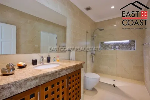 Casa de 5 dormitorios en Jomtien Beach, Pattaya, Tailandia № 213398 - foto 10