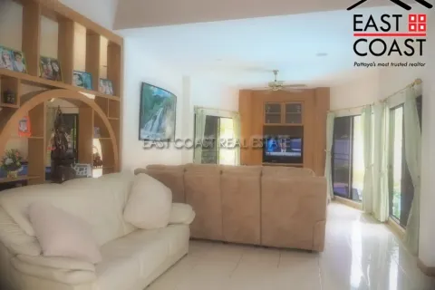 Casa de 3 dormitorios en Pattaya, Tailandia № 213402 - foto 7