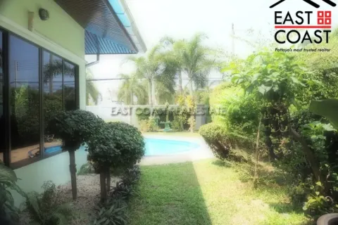 Casa de 3 dormitorios en Pattaya, Tailandia № 213402 - foto 4