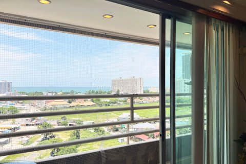 Studio in the Condo in Bang Lamung, Thailand № 205076 - photo 11
