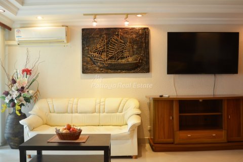 Studio in the Condo in Bang Lamung, Thailand № 205076 - photo 6