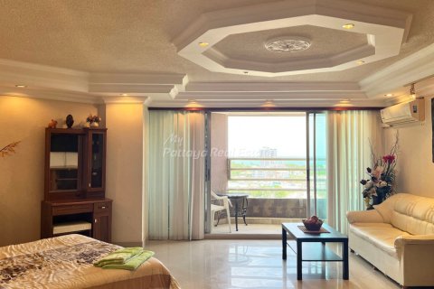Studio in the Condo in Bang Lamung, Thailand № 205076 - photo 3