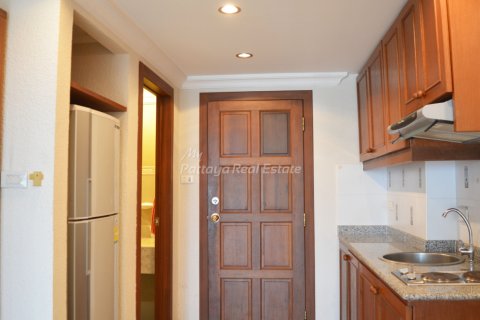 Studio in the Condo in Bang Lamung, Thailand № 205076 - photo 8