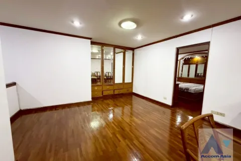 Duplex in Watthana, Bangkok, Thailand 4 Schlafzimmer № 215071 - Foto 20