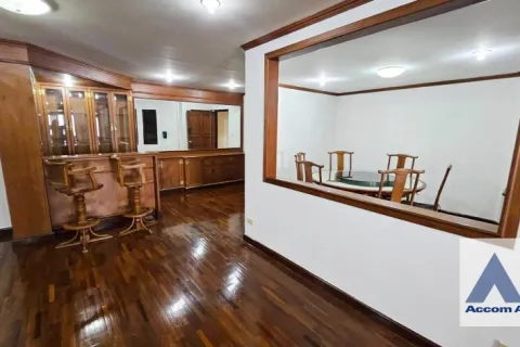 Duplex in Watthana, Bangkok, Thailand 4 Schlafzimmer № 215071 - Foto 4
