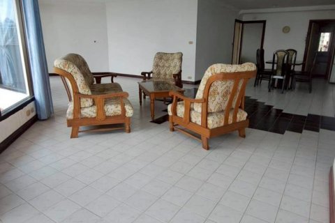 Condo in Pattaya, Thailand, 2 bedrooms  № 157022 - photo 2