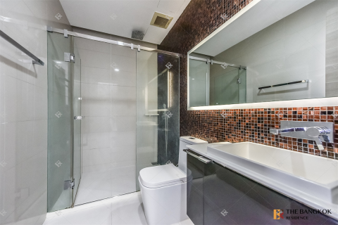 Condo in Bangkok, Thailand, 2 bedrooms  № 188553 - photo 8