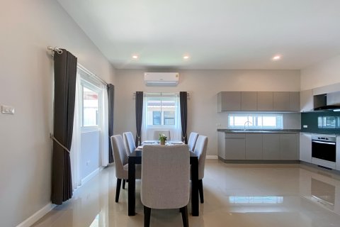 Villa in Hua Hin, Thailand 3 bedrooms № 168546 - photo 11