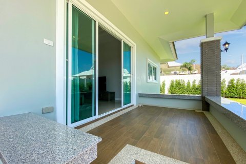 Villa in Hua Hin, Thailand 3 bedrooms № 168546 - photo 3