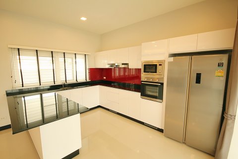 Villa in Hua Hin, Thailand 3 bedrooms № 168544 - photo 26