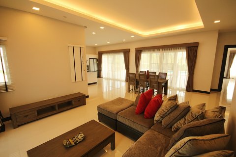 Villa in Hua Hin, Thailand 3 bedrooms № 168544 - photo 19