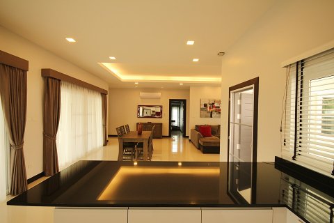 Villa in Hua Hin, Thailand 3 bedrooms № 168544 - photo 27