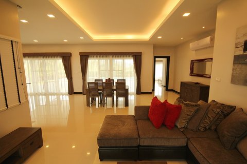Villa in Hua Hin, Thailand 3 bedrooms № 168544 - photo 21