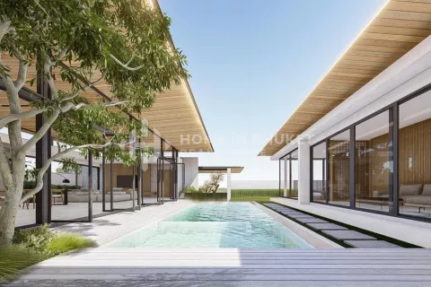 House in Phuket, Thailand 4 bedrooms № 144558 - photo 1