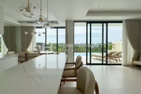 House in Phuket, Thailand 4 bedrooms № 144557 - photo 12