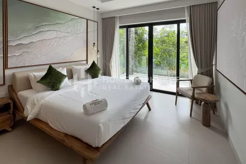 House in Phuket, Thailand 4 bedrooms № 144557 - photo 20