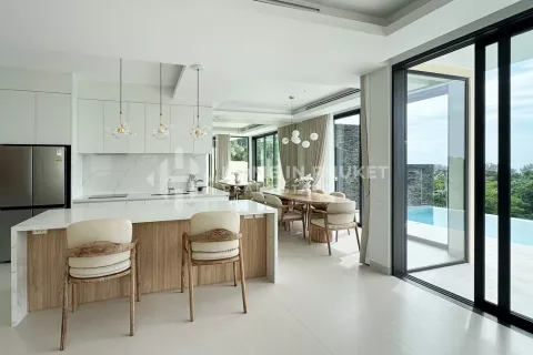 House in Phuket, Thailand 4 bedrooms № 144557 - photo 8