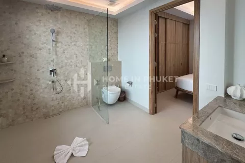 House in Phuket, Thailand 4 bedrooms № 144557 - photo 24