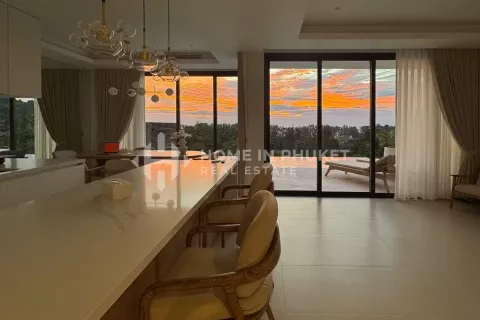 House in Phuket, Thailand 4 bedrooms № 144557 - photo 14