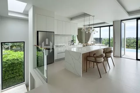 House in Phuket, Thailand 4 bedrooms № 144557 - photo 10