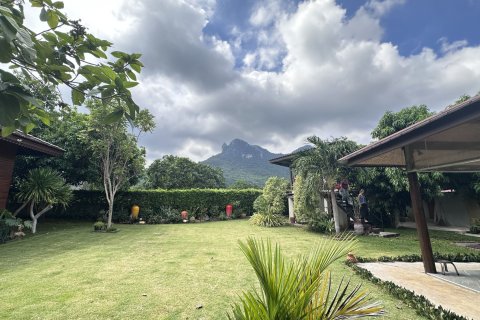 House in Hua Hin, Thailand 5 bedrooms № 163381 - photo 16