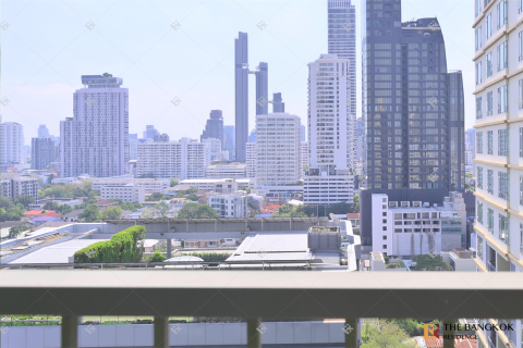 Condo in Bangkok, Thailand, 2 bedrooms  № 185693