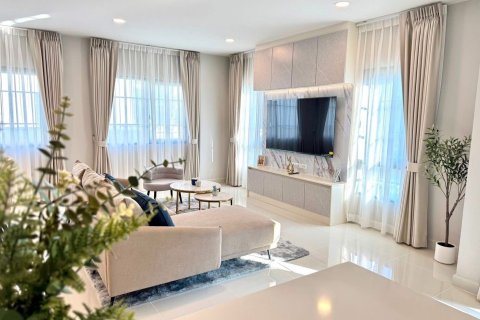 Maison à Bang Kaeo, Thaïlande 4 chambres № 169383 - photo 3