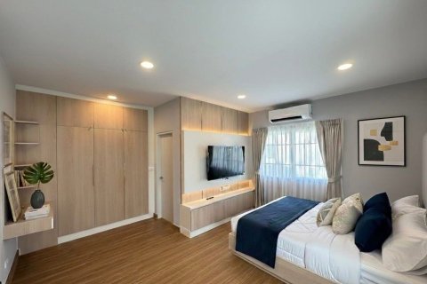 Maison à Bang Kaeo, Thaïlande 4 chambres № 169383 - photo 5