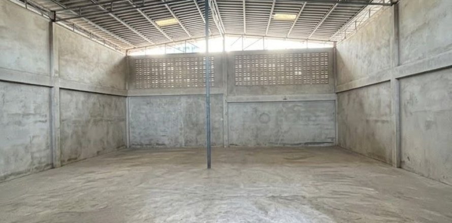 Centre commercial à Mae Sot, Thaïlande № 171804