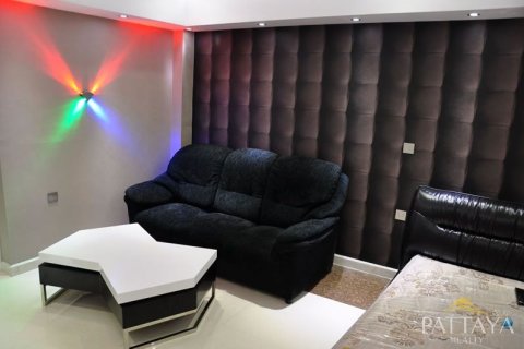 Condo in Pattaya, Thailand, 1 bedroom № 204229 - photo 4
