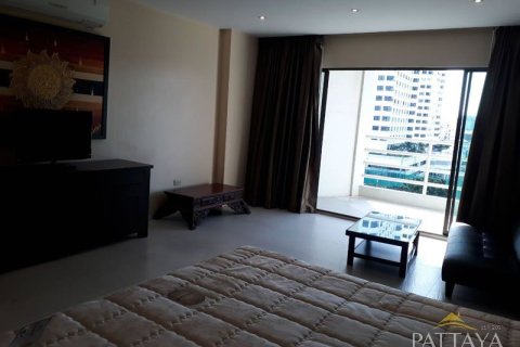 Studio dans le Condo sur Jomtien Beach, Pattaya, Thaïlande  № 204224 - photo 16