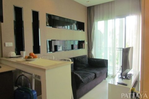 Studio in the Condo on Jomtien Beach, Pattaya, Thailand № 204226 - photo 1